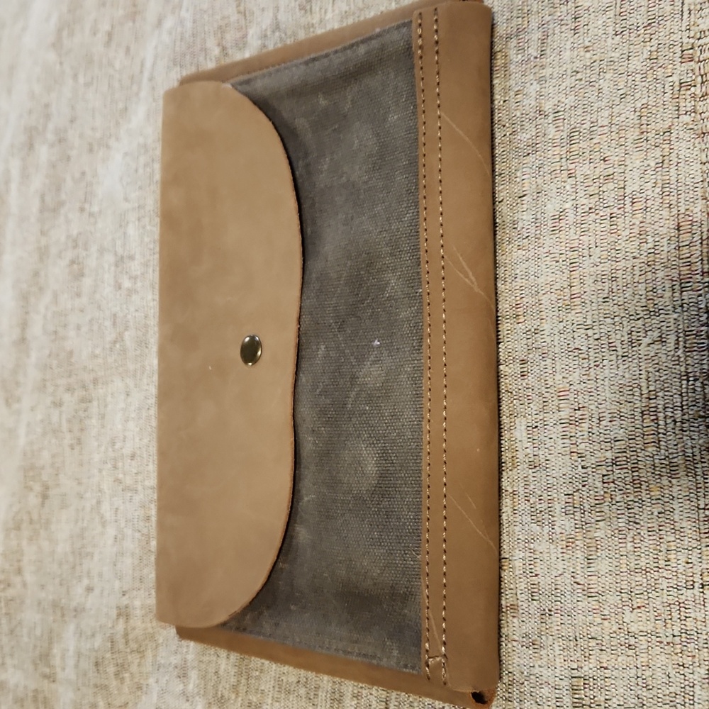 New Kelly Moore Gadget Clutch Tech Organizer Wallet Canvas Leather Hand Strap - Picture 4 of 12